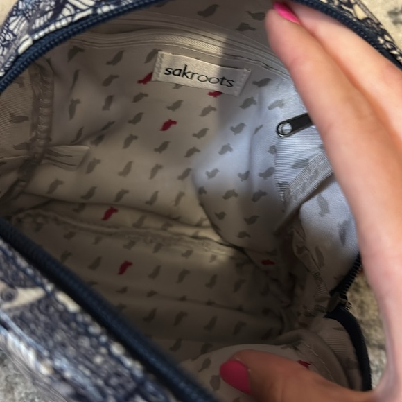 Sakroots blue floral cross body bag - Picture 3 of 5